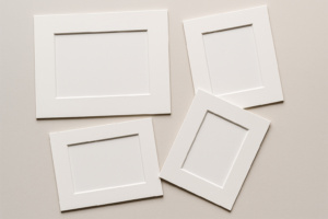 Passepartout with a single cut