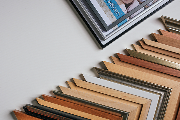 Picture frame mouldings from nielsen, arranged as sample corners